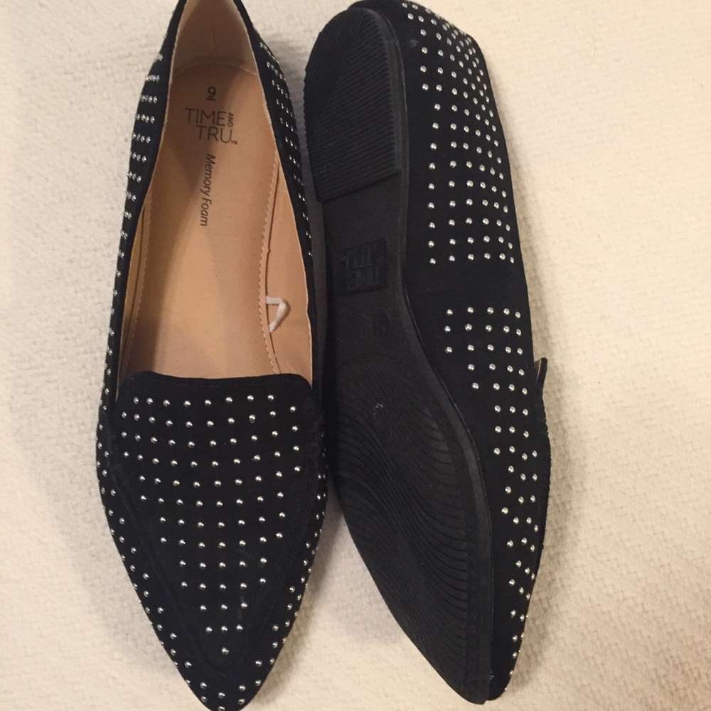 Time and Tru Shoes. variety sizes - Picture 3 of 5